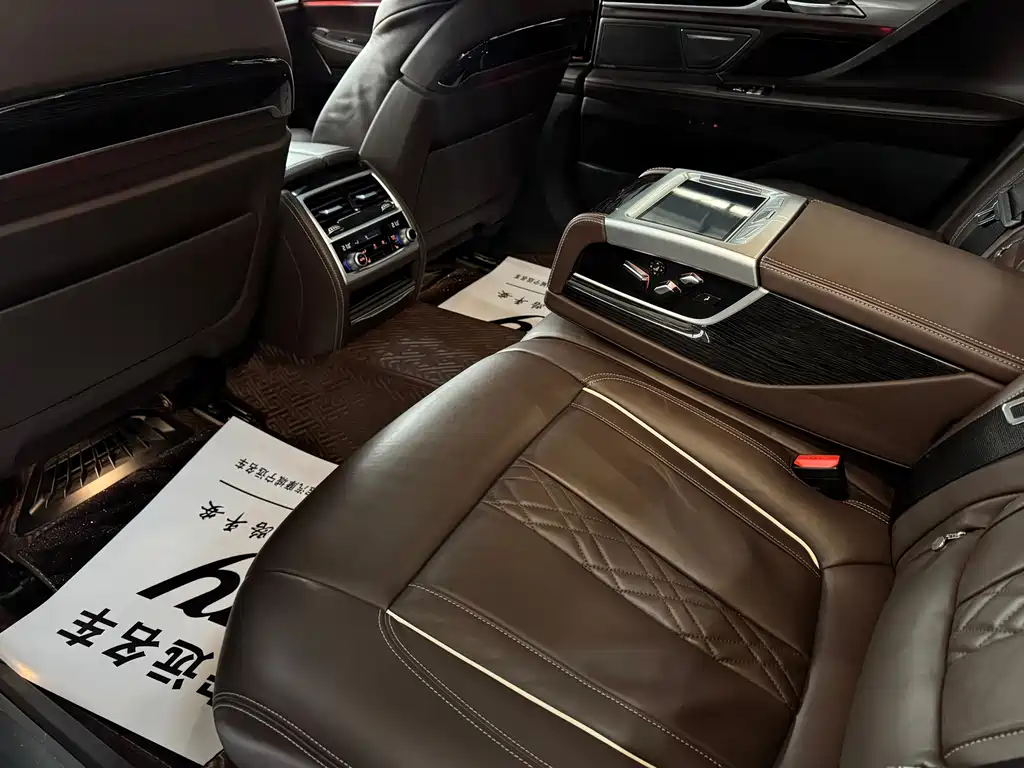 BMW 7 Series 2019 740Li Leading M Sports Package купить на сайте DeffCars