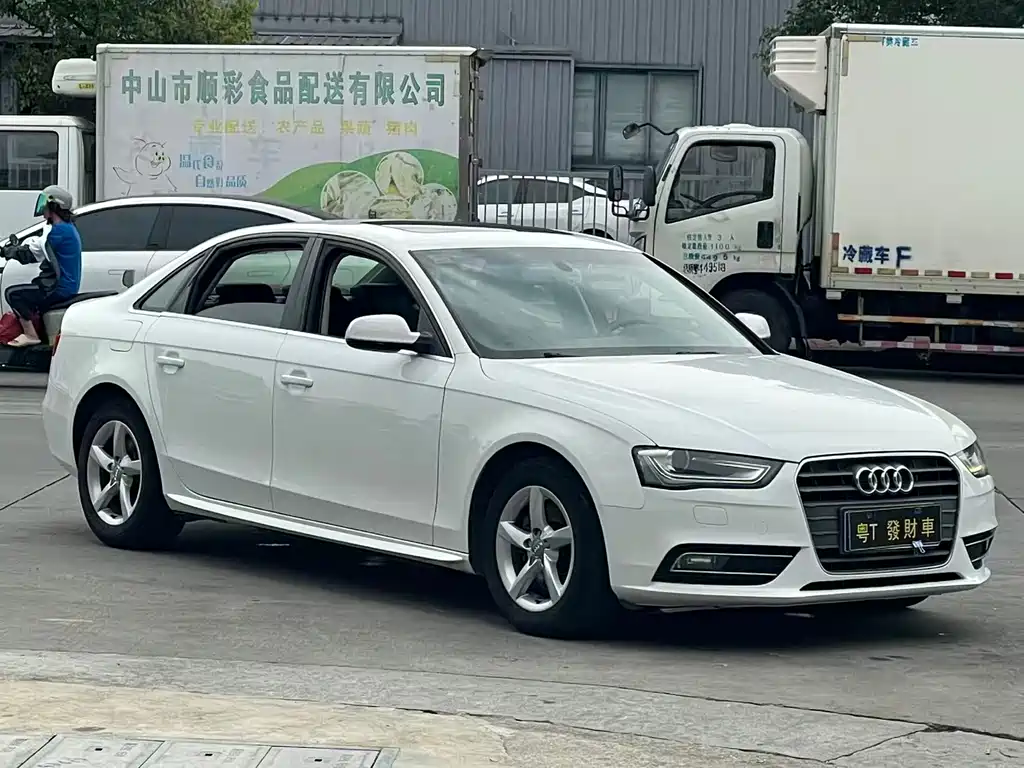 Audi A4L 2016 30 TFSI Collector's Edition Automatic Comfort Type купить на сайте DeffCars