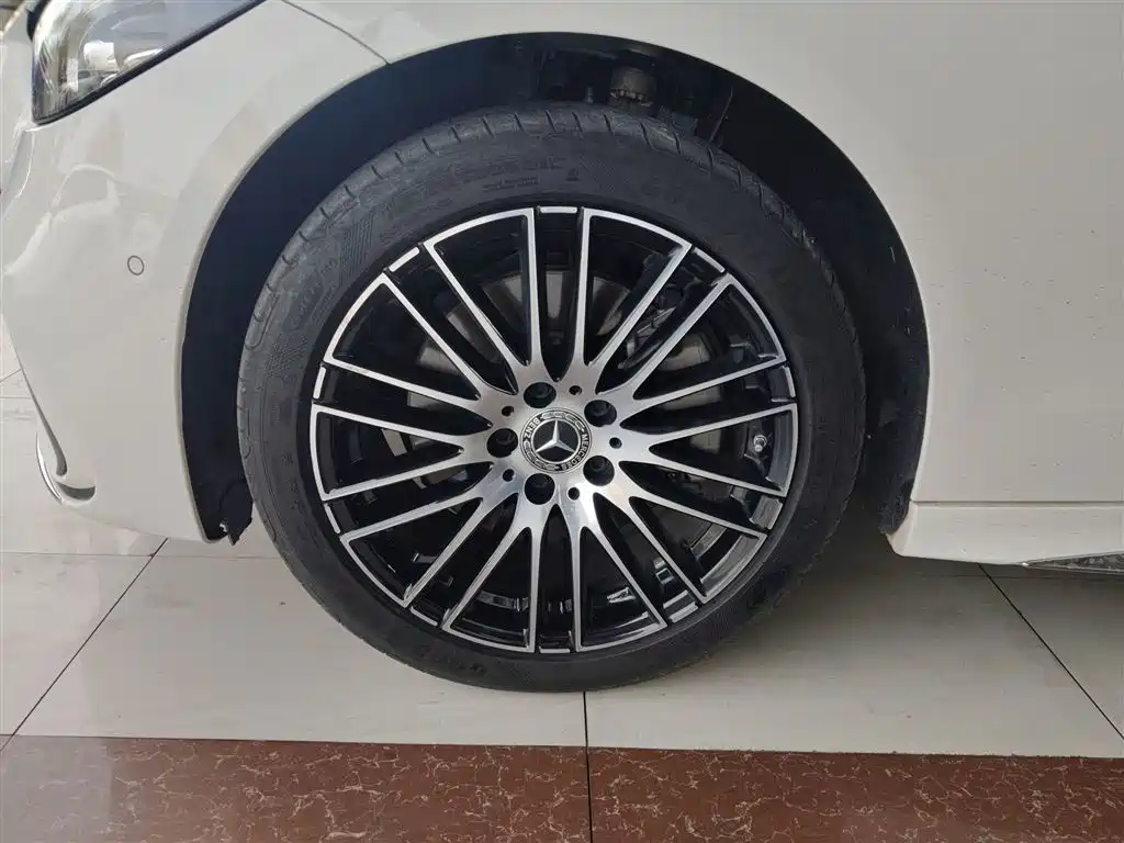 Mercedes-Benz C-Class 2024 facelift C 260 L sports version купить на сайте DeffCars
