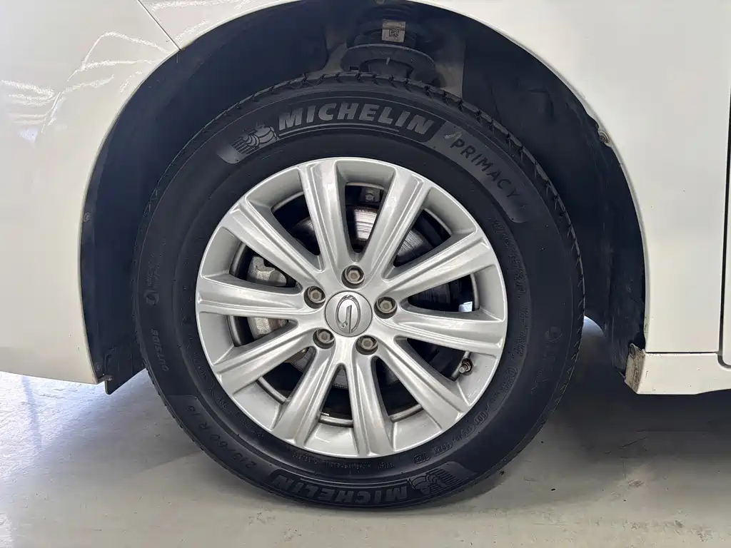 Trumpchi M6 2019 270T automatic luxury version (seven seats) National V купить на сайте DeffCars