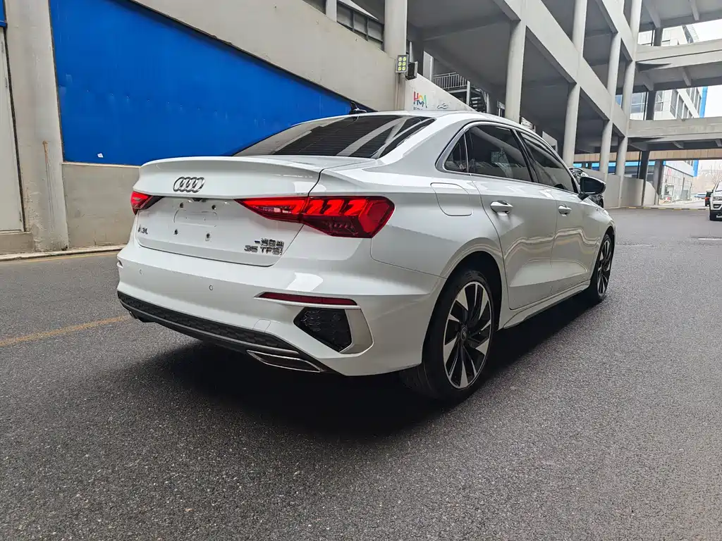 Audi A3 2022 A3L Limousine 35 TFSI Fashionable and Sporty купить на сайте DeffCars