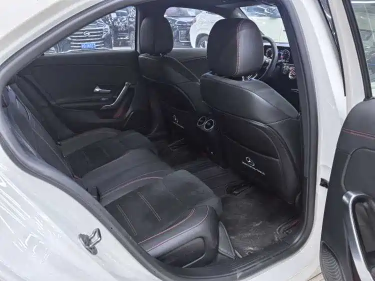 Mercedes-Benz A-Class 2023 A 200 L Fashion Model купить на сайте DeffCars