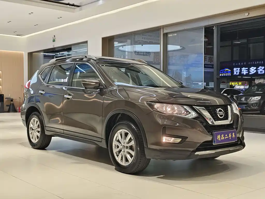 X-Trail 2017 2.0L CVT Comfort Edition 2WD купить на сайте DeffCars