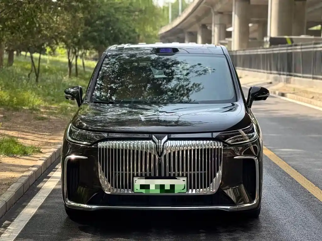 Lantu Dreamer 2025 PHEV four-wheel drive premium Qiankun version купить на сайте DeffCars