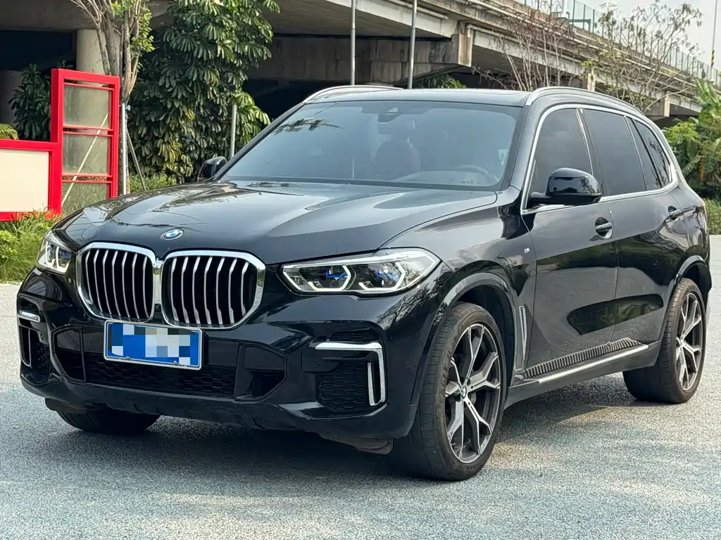 BMW X5 2022 facelift xDrive 40Li M sports package купить на сайте DeffCars