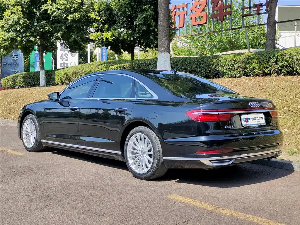 Audi A8 2018 A8L 55 TFSI quattro launch version elite model купить на сайте DeffCars