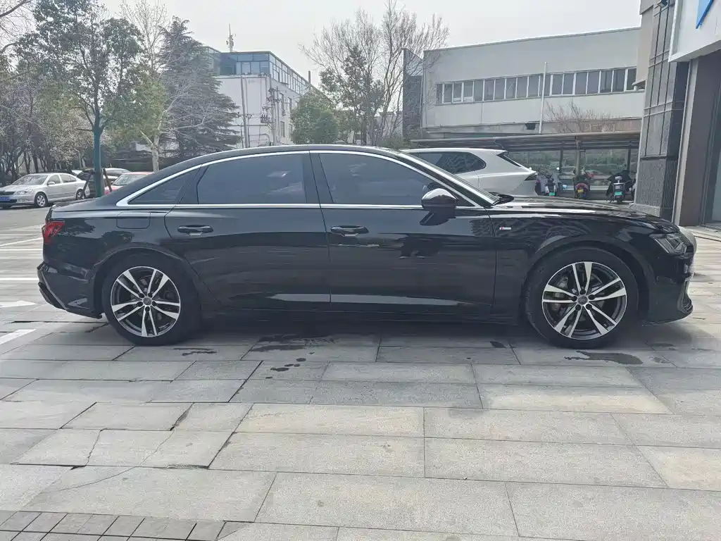The Audi A6L 2020 45 TFSI is sporty купить на сайте DeffCars