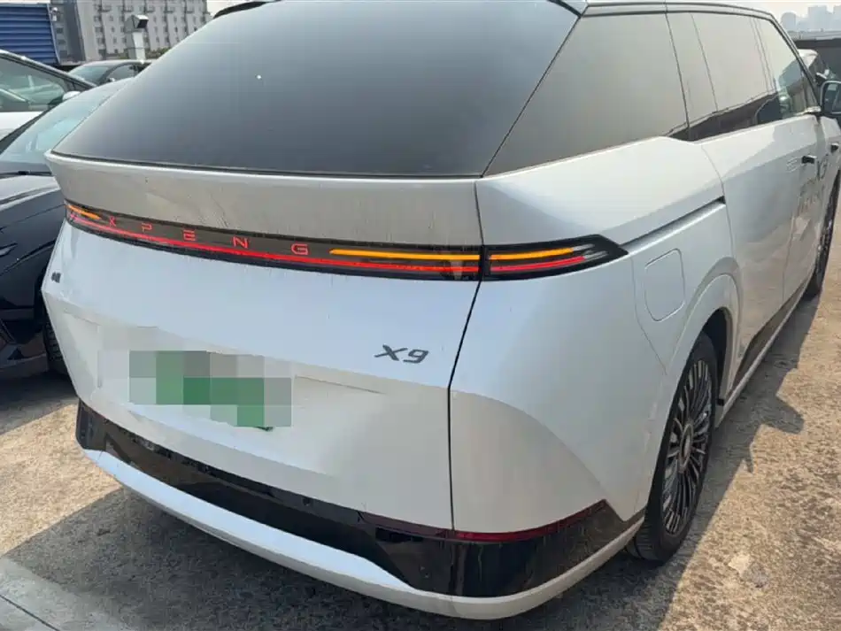 Xpeng X9 2025 pure electric 740 long battery life Max купить на сайте DeffCars