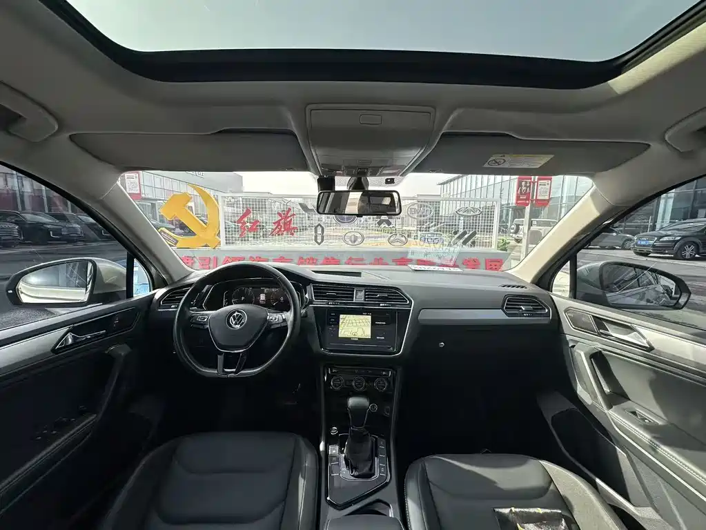 Tiguan L 2021 330TSI automatic two-wheel drive smart version купить на сайте DeffCars