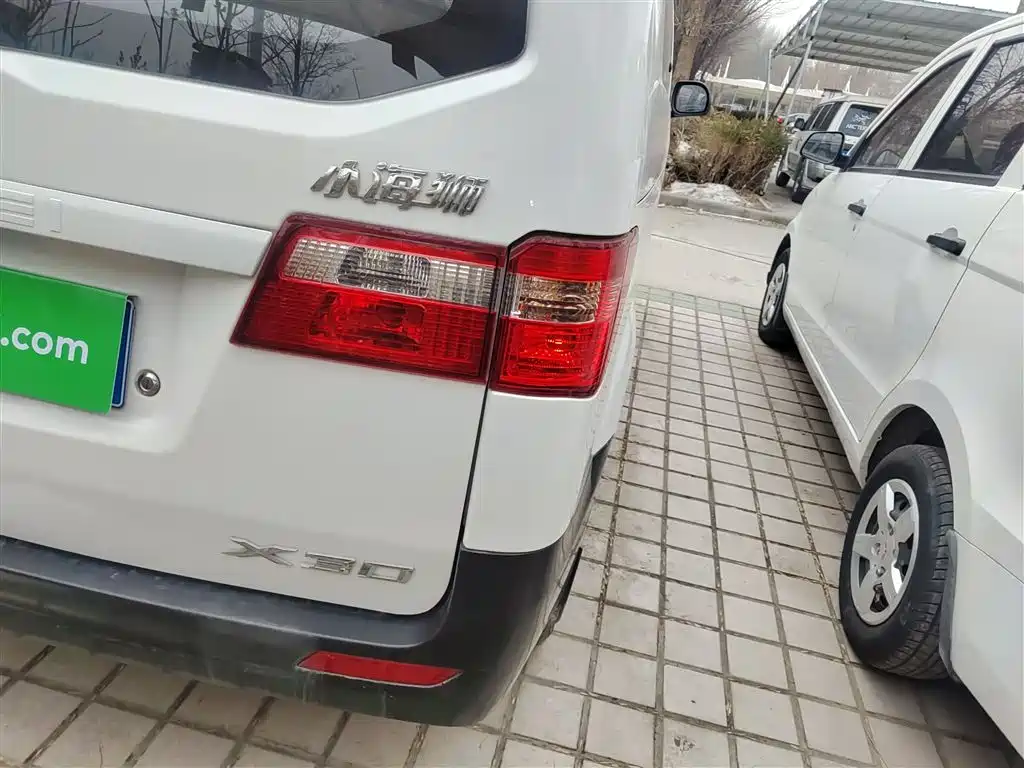 Hiace X30 2023 1.5L super luxury bus 5/6/7 seats non-air conditioning version SWC15M купить на сайте DeffCars