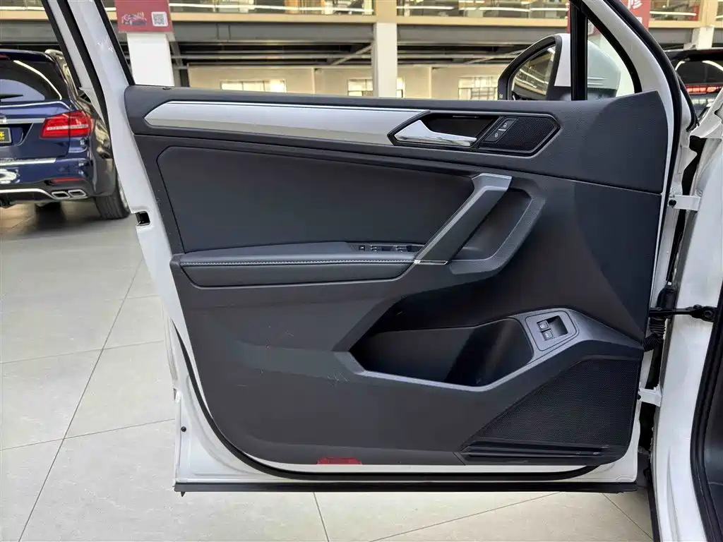 Tiguan L New Energy 2020 430PHEV plug-in hybrid flagship version купить на сайте DeffCars