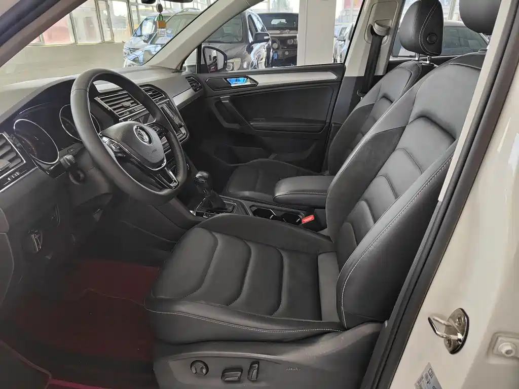 Tiguan L 2018 330TSI automatic two-wheel drive luxury version купить на сайте DeffCars