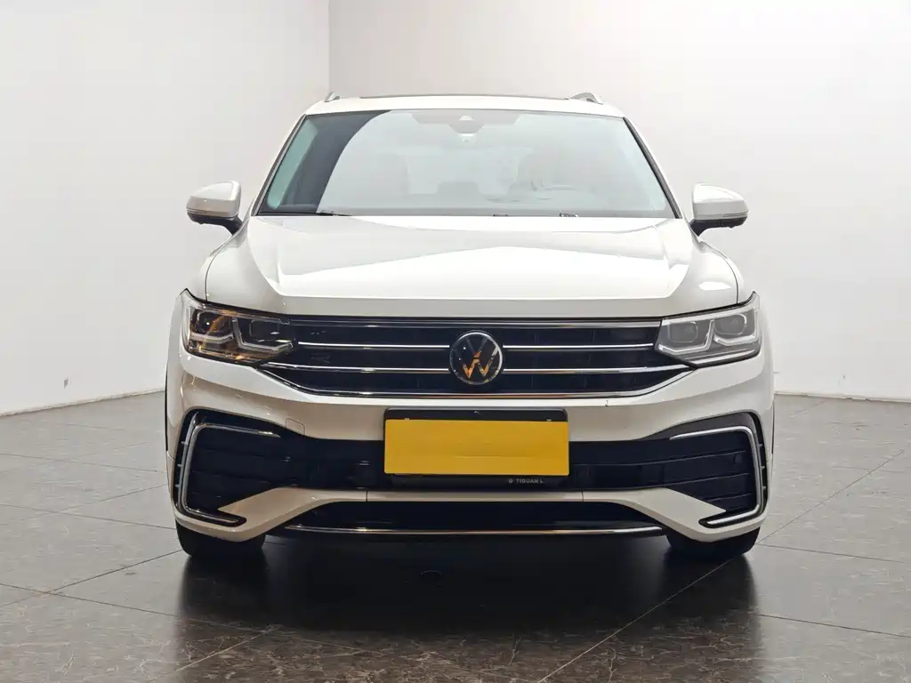 Tiguan L 2023 330TSI automatic two-wheel drive R-Line flagship version купить на сайте DeffCars