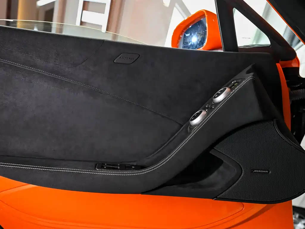 McLaren 650S 2014 3.8T Coupe купить на сайте DeffCars