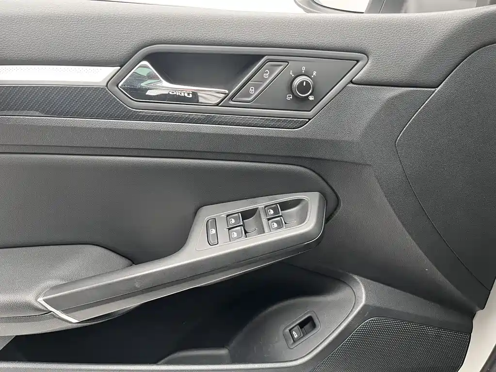 Lingdu 2021 280TSI DSG Deluxe Phantom Edition купить на сайте DeffCars
