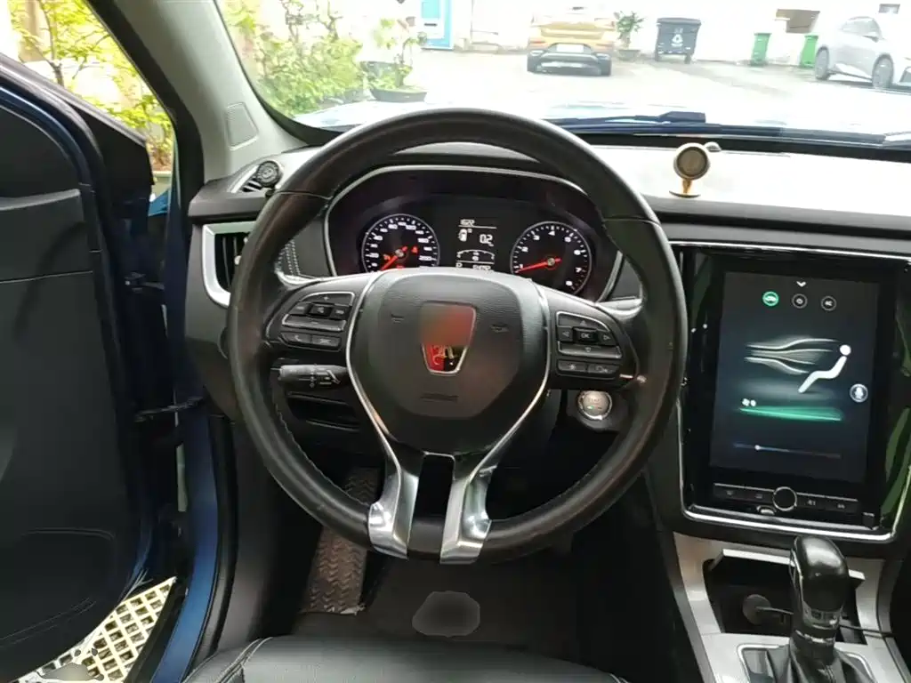 Roewe RX5 2019 20T two-wheel drive automatic 4G interconnected platinum version купить на сайте DeffCars