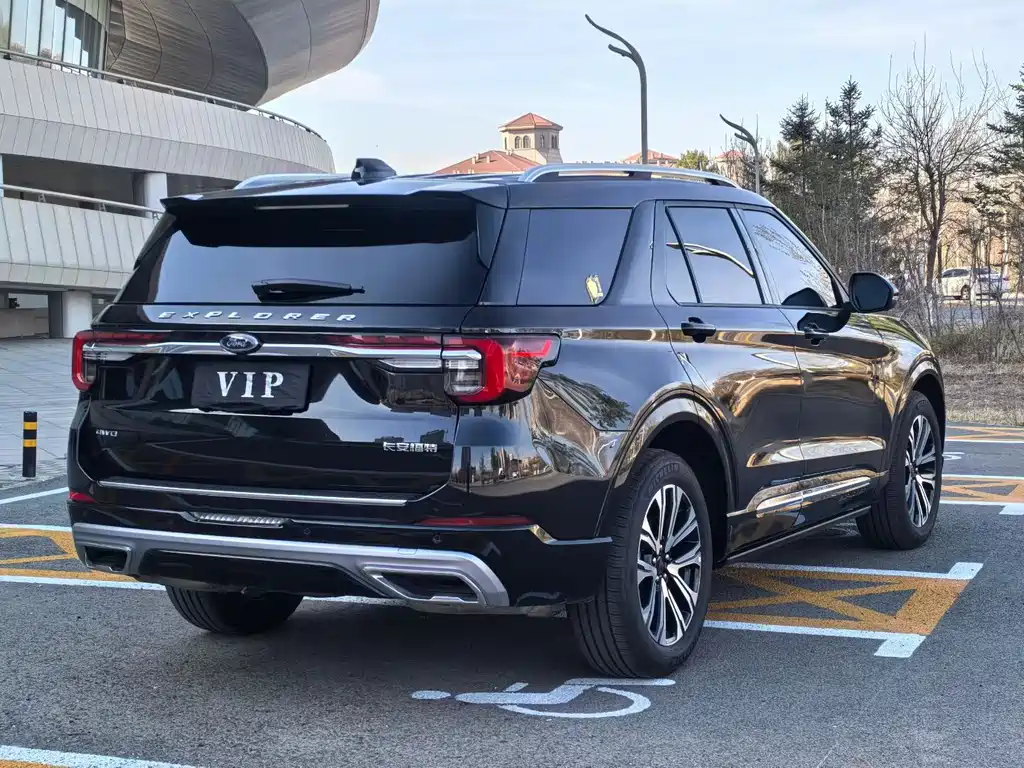 Explorer 2024 2.3T EcoBoost four-wheel drive titanium version 6 seats купить на сайте DeffCars