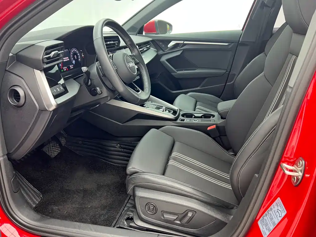 Audi A3 2023 facelift Sportback 35 TFSI stylish and sporty купить на сайте DeffCars