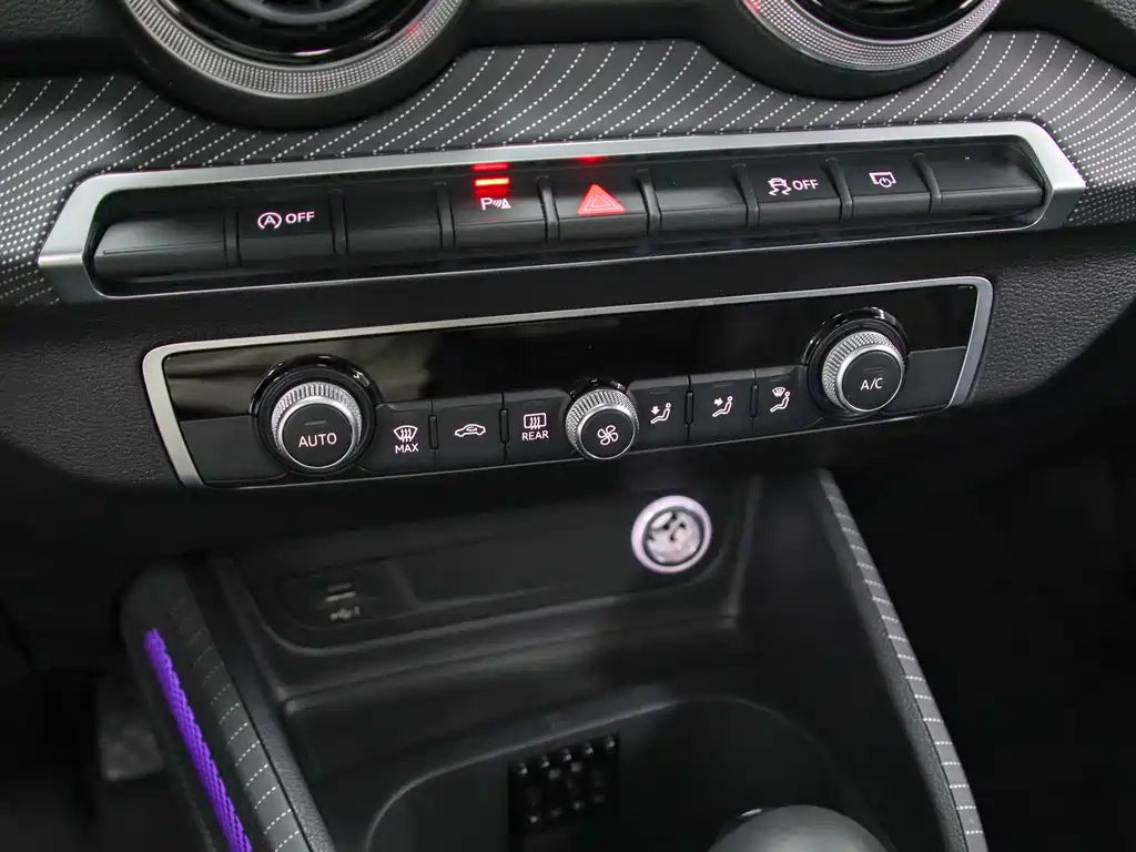 Audi Q2L 2022 35 TFSI fashionable and elegant купить на сайте DeffCars