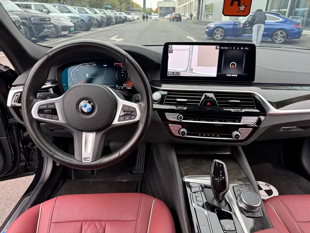 BMW 5 Series 2022 525Li M Sports Package купить на сайте DeffCars