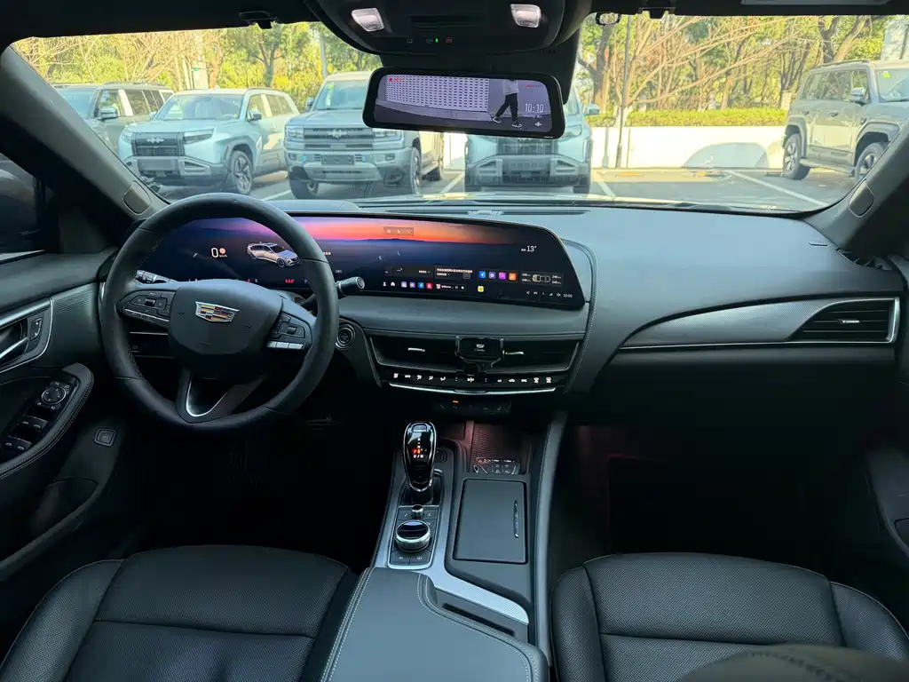 Cadillac CT5 2024 28T Luxury Pro купить на сайте DeffCars