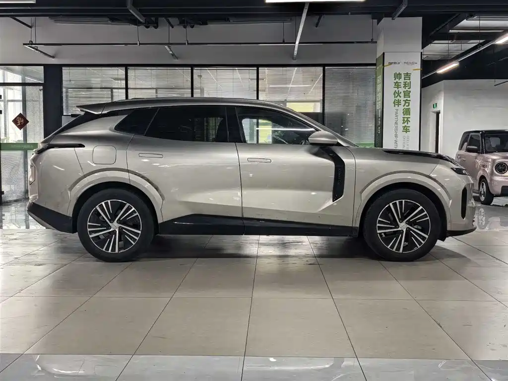 Lynk & Co 08 EM-P 2025 model 120km long range Halo купить на сайте DeffCars