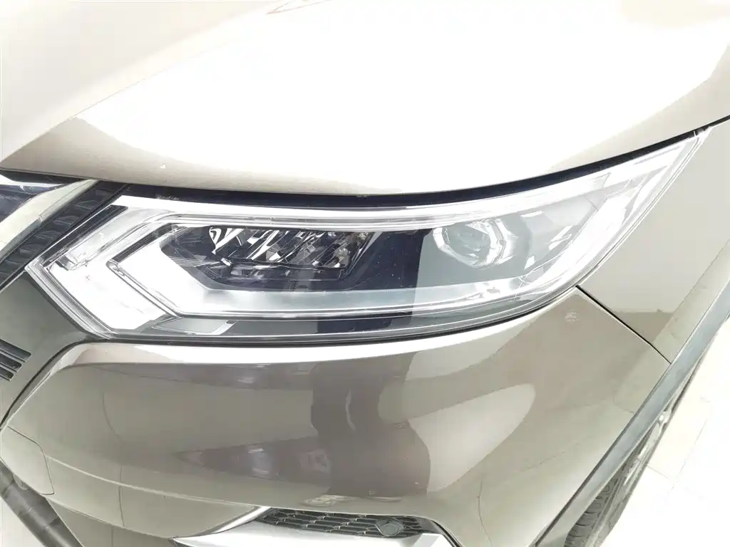 Qashqai 2021 2.0L CVT Deluxe Edition купить на сайте DeffCars