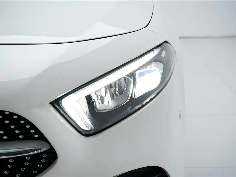 Mercedes-Benz A-Class 2022 Facelift A 200 L Sports Sedan Fashionable купить на сайте DeffCars
