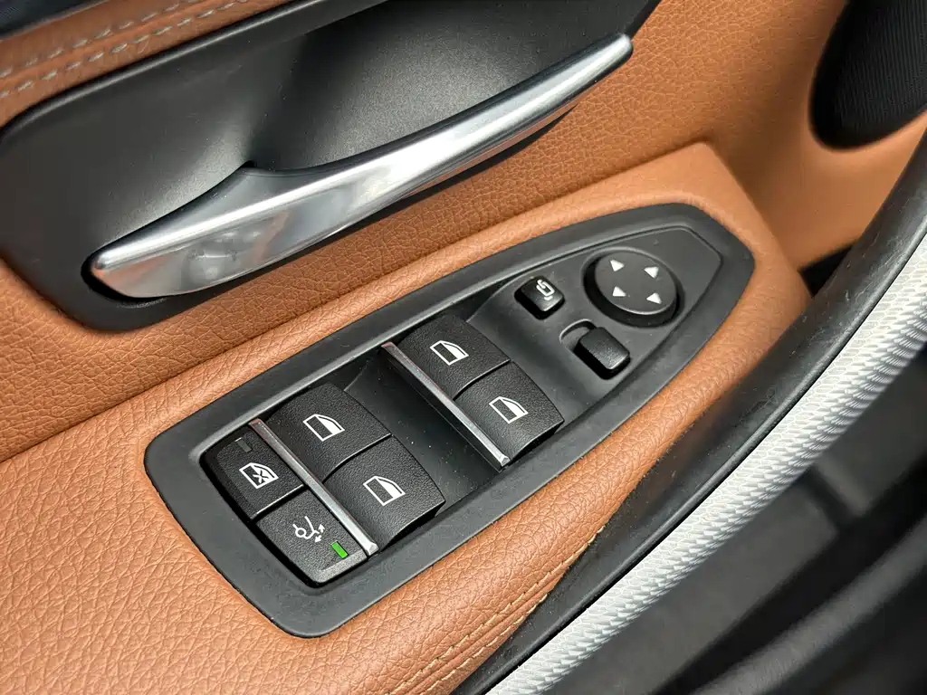 BMW 3 Series GT 2017 330i xDrive M Sports купить на сайте DeffCars