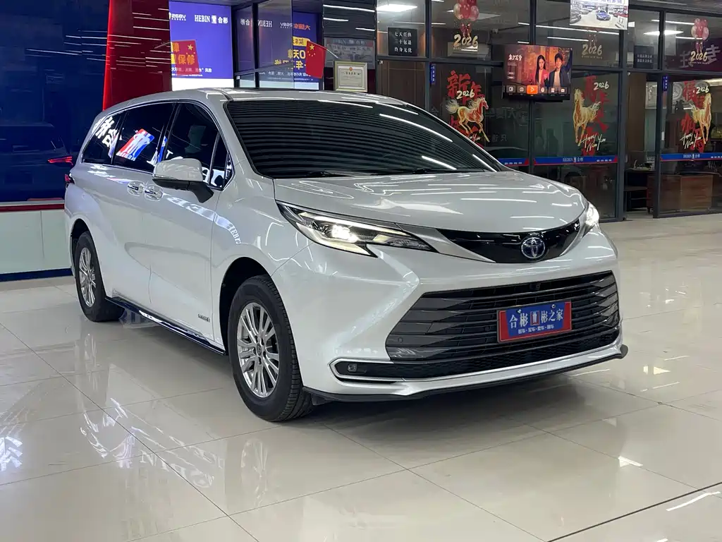 SIENNA 2021 2.5L Hybrid Premium Edition купить на сайте DeffCars