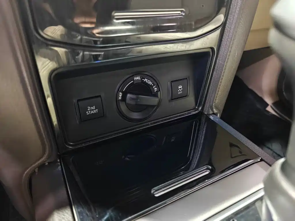 Prado (imported) 2014 2.7L automatic standard version купить на сайте DeffCars