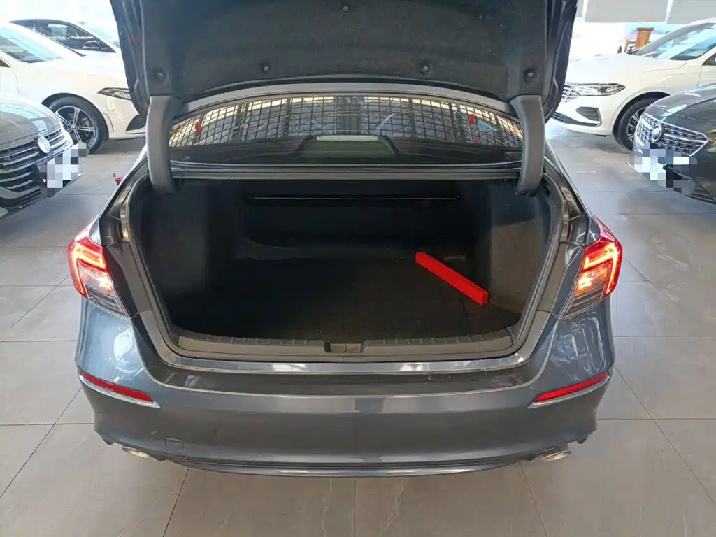 Civic 2022 240TURBO CVT combustion version купить на сайте DeffCars