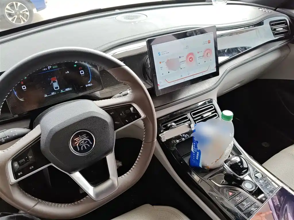 Qin PLUS 2023 Champion Edition DM-i 55KM Leading Model купить на сайте DeffCars