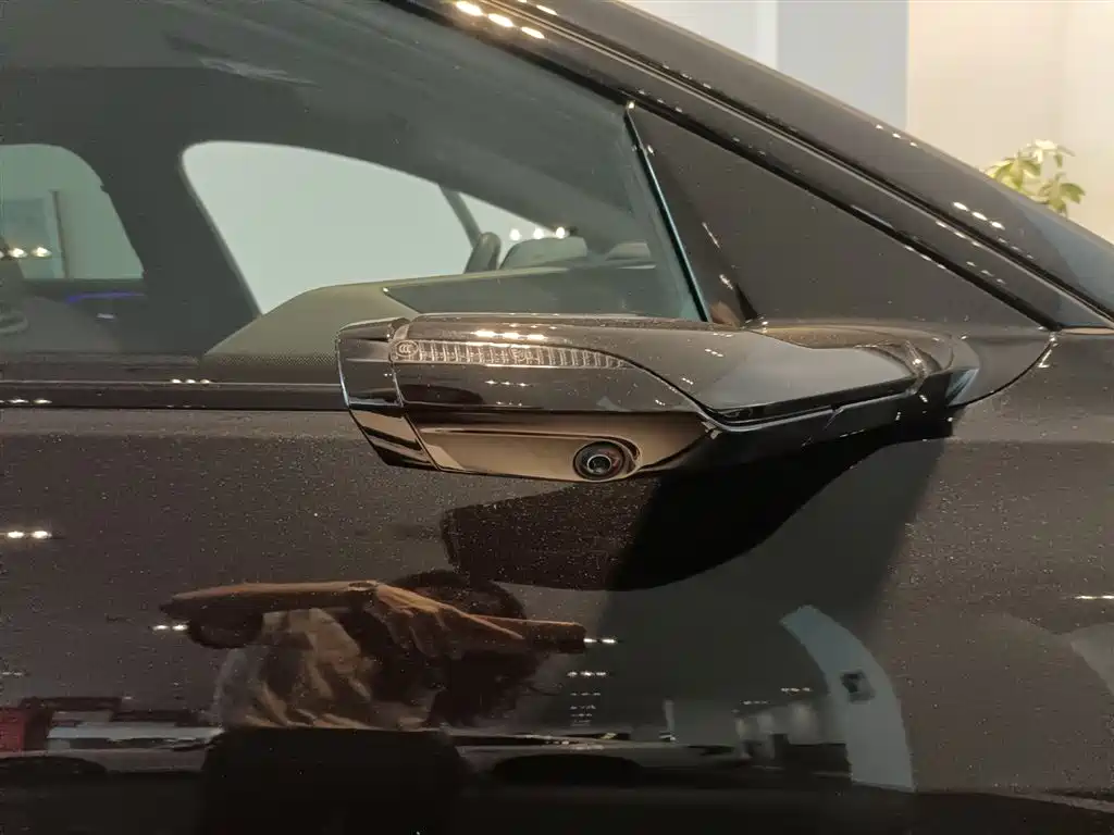 Audi A6L e-tron 2026 debuts Qiankun smart driving version купить на сайте DeffCars