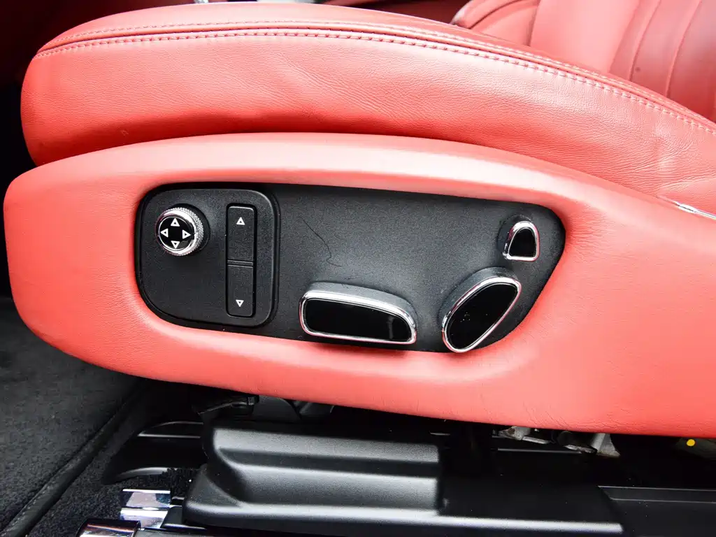 Mulsanne 2014 6.8T Four Seasons Collection Edition купить на сайте DeffCars