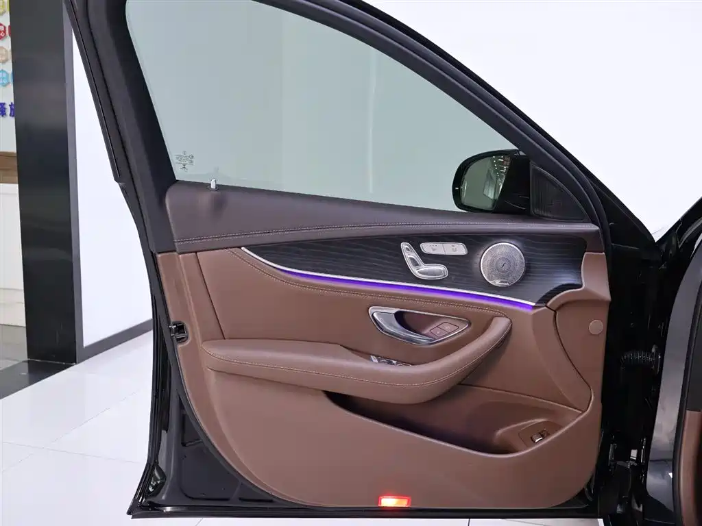 Mercedes-Benz E-Class 2022 Model 2 E 300 L Luxury Model купить на сайте DeffCars