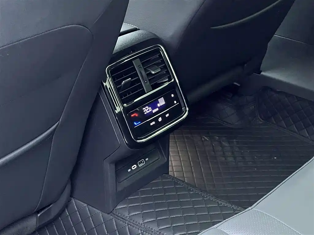 Passat 2024 380TSI Dragon Edition купить на сайте DeffCars
