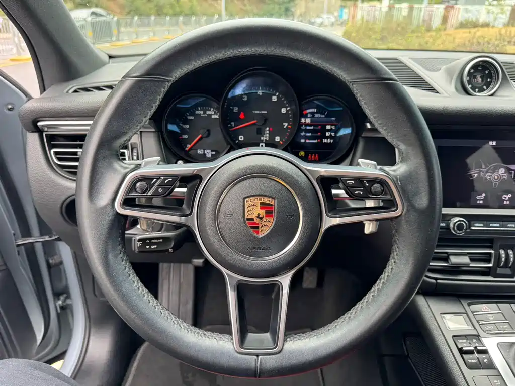 Macan 2020 Macan 2.0T купить на сайте DeffCars