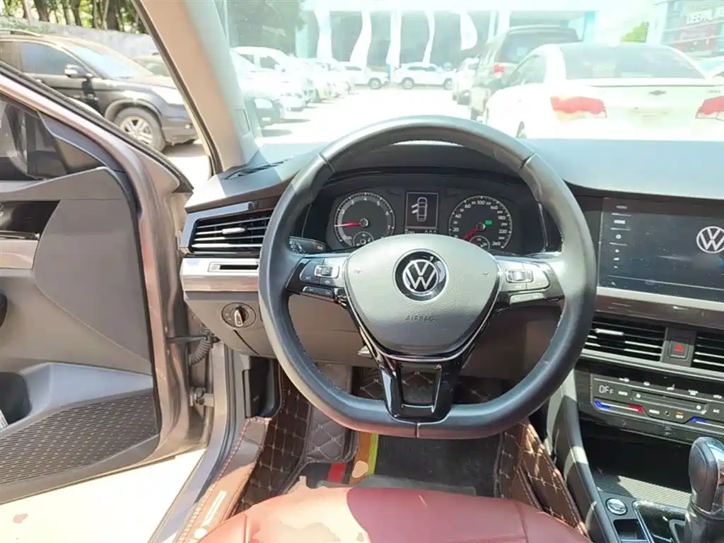 Bora 2021 1.5L Automatic Elite Intelligent Edition купить на сайте DeffCars