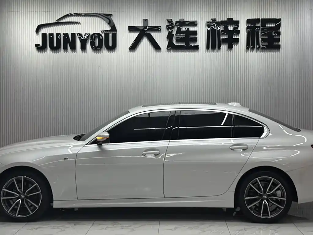 BMW 3 Series 2023 320Li M Sports Package купить на сайте DeffCars