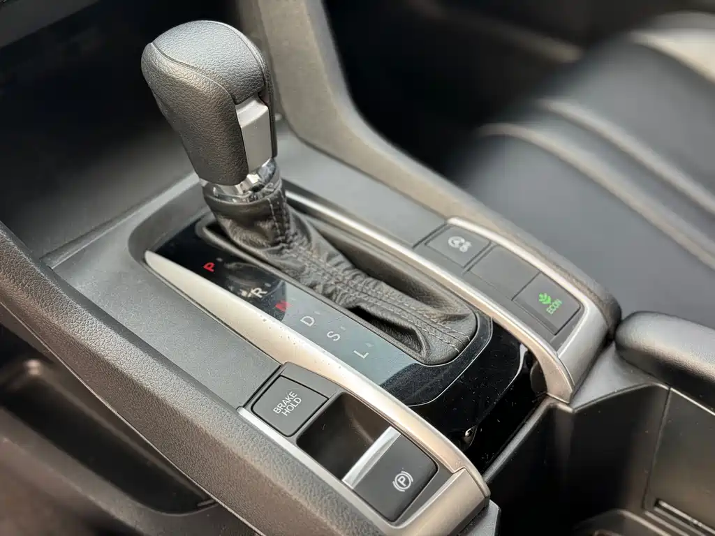 Civic 2019 220TURBO CVT Dynamic Edition National V купить на сайте DeffCars