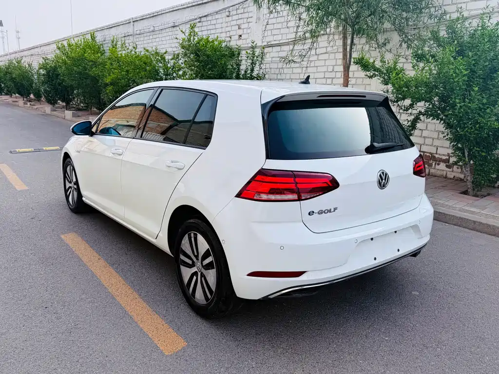 Golf New Energy Import 2018 e-Golf купить на сайте DeffCars