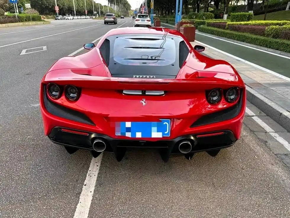 Ferrari F8 2019 Tributo 3.9T V8 купить на сайте DeffCars