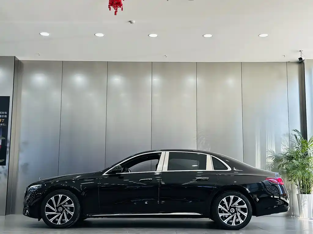 Mercedes-Benz E-Class 2024 E 300 L Luxury Model купить на сайте DeffCars