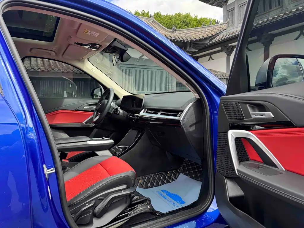 BMW X1 2023 sDrive20Li X Design Package купить на сайте DeffCars