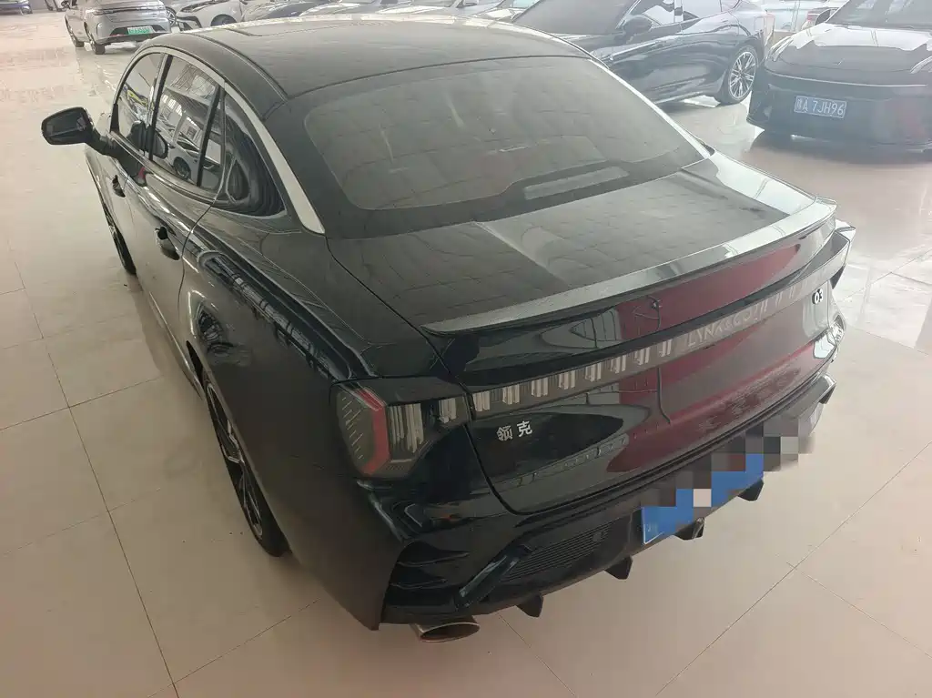 Lynk & Co 03 2025 1.5TD DCT Champion Edition Plus купить на сайте DeffCars
