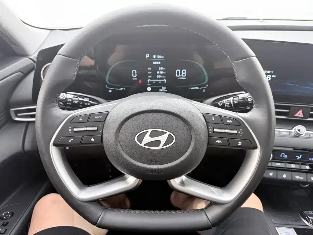 Elantra 2023 1.5L CVT LUX Premium Edition купить на сайте DeffCars