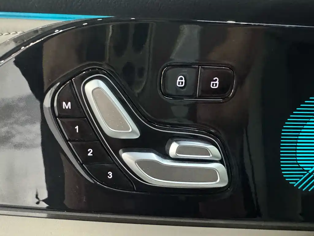 Xingtu Yaoguang 2023 400T two-wheel drive luxury version купить на сайте DeffCars