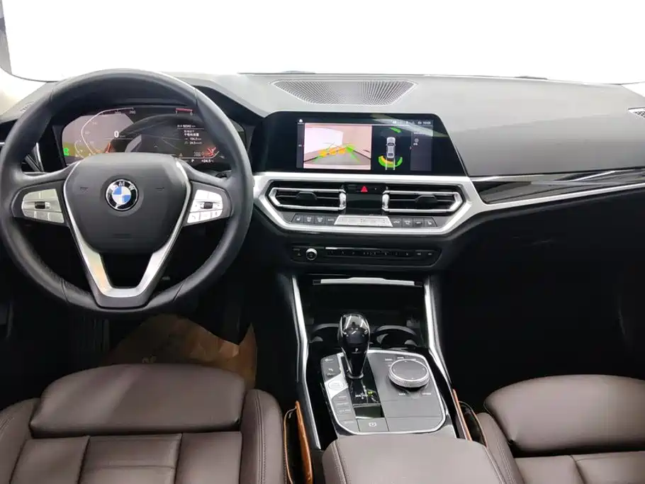 BMW 3 Series 2021 320i Sports Package купить на сайте DeffCars