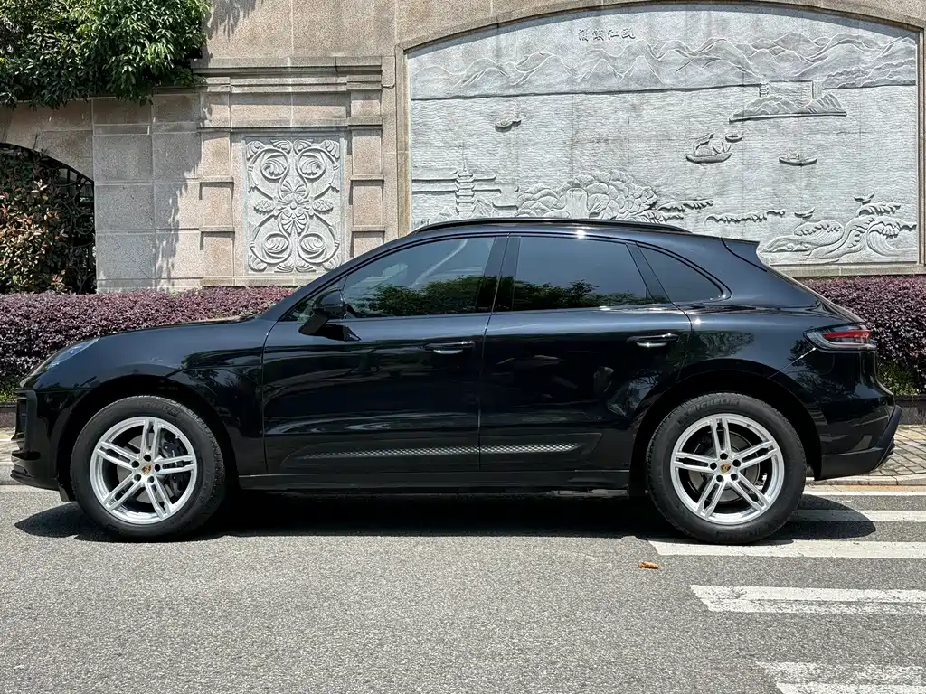 Macan 2022 Macan 2.0T купить на сайте DeffCars